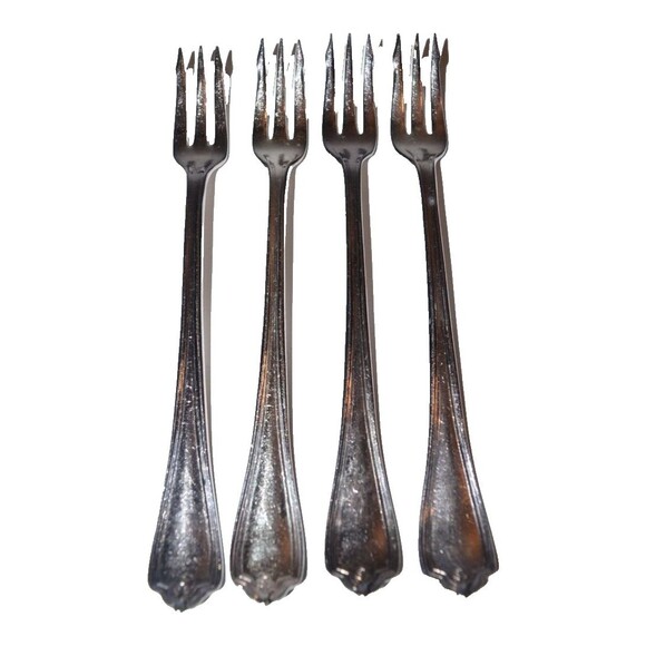 International Silver Co. SILVERPLATE Pickle Olive Fork 5 7/8” Vtg 4pc - Picture 1 of 7